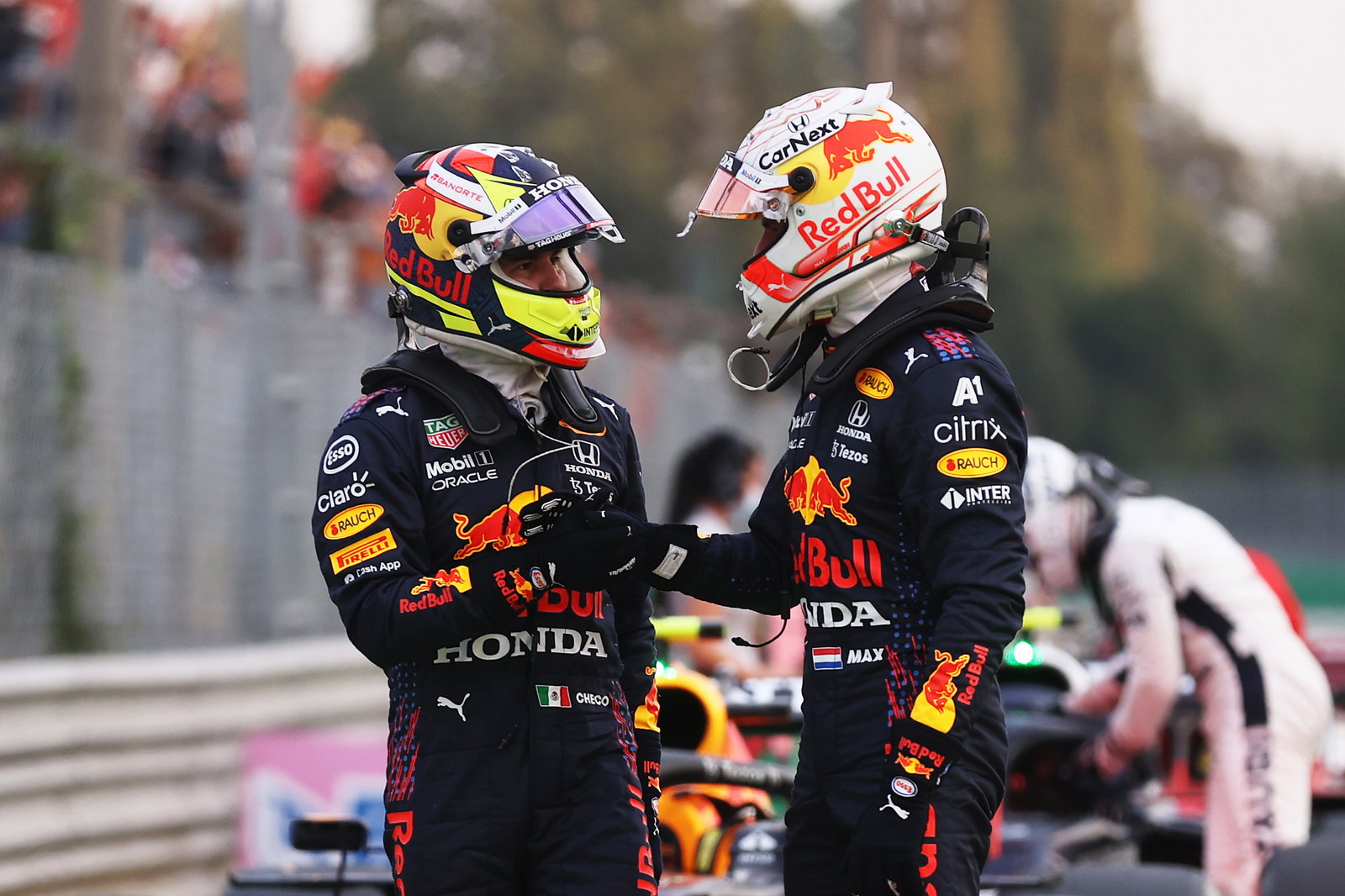 Horner Klaim Perez Korbankan 0,5 Detik untuk Bantu Verstappen